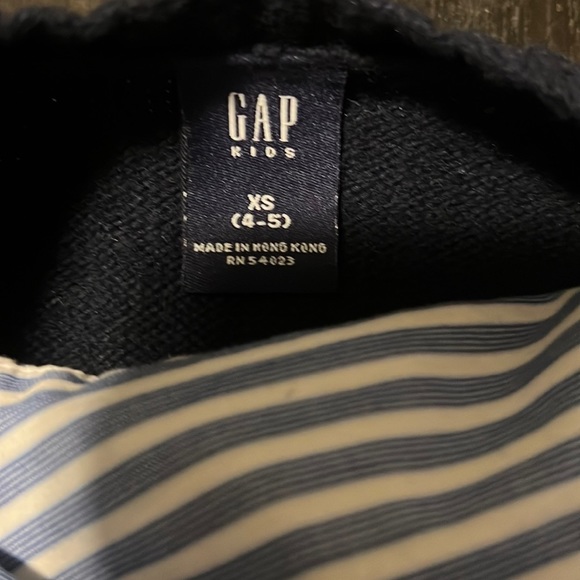 GAP Boys sweater vest and dress shirt - Picture 5 of 5
